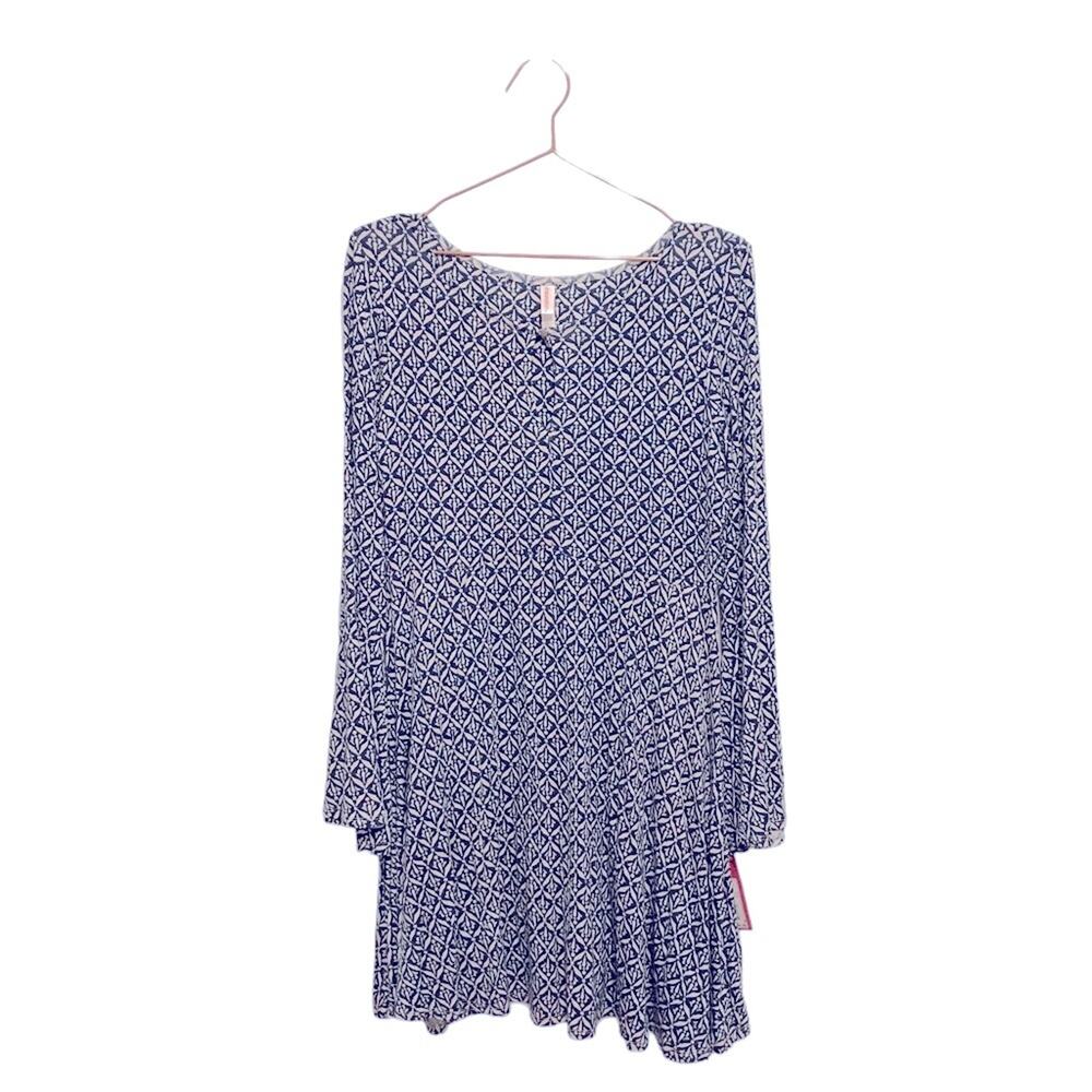 Xhilaration key hole flare sleeve size large new with tag